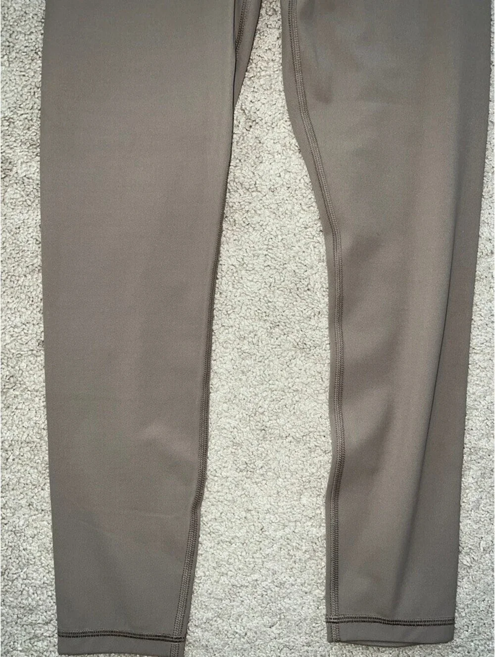 NWT Ultra High Rise Elation 7/8 tight S Pyrite